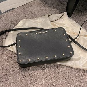 Michael kors jet set large cross body purse bag black studs